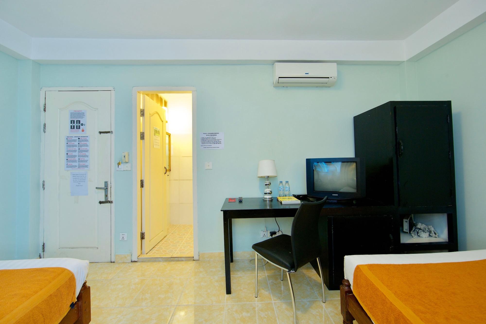 Naga Angkor Hostel Сиемрип Экстерьер фото