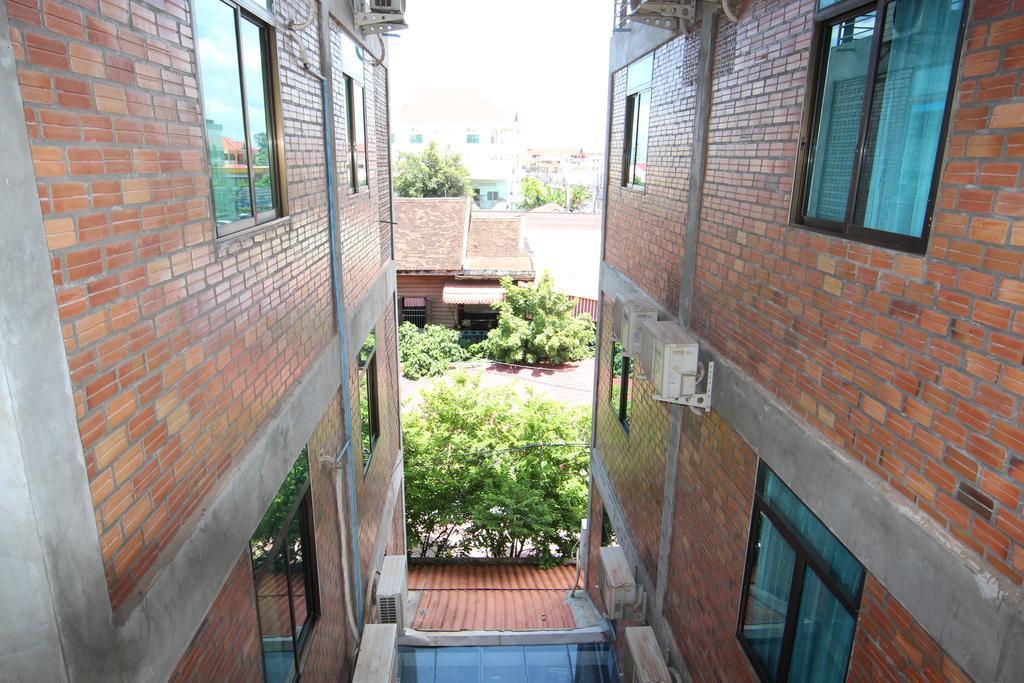 Naga Angkor Hostel Сиемрип Экстерьер фото