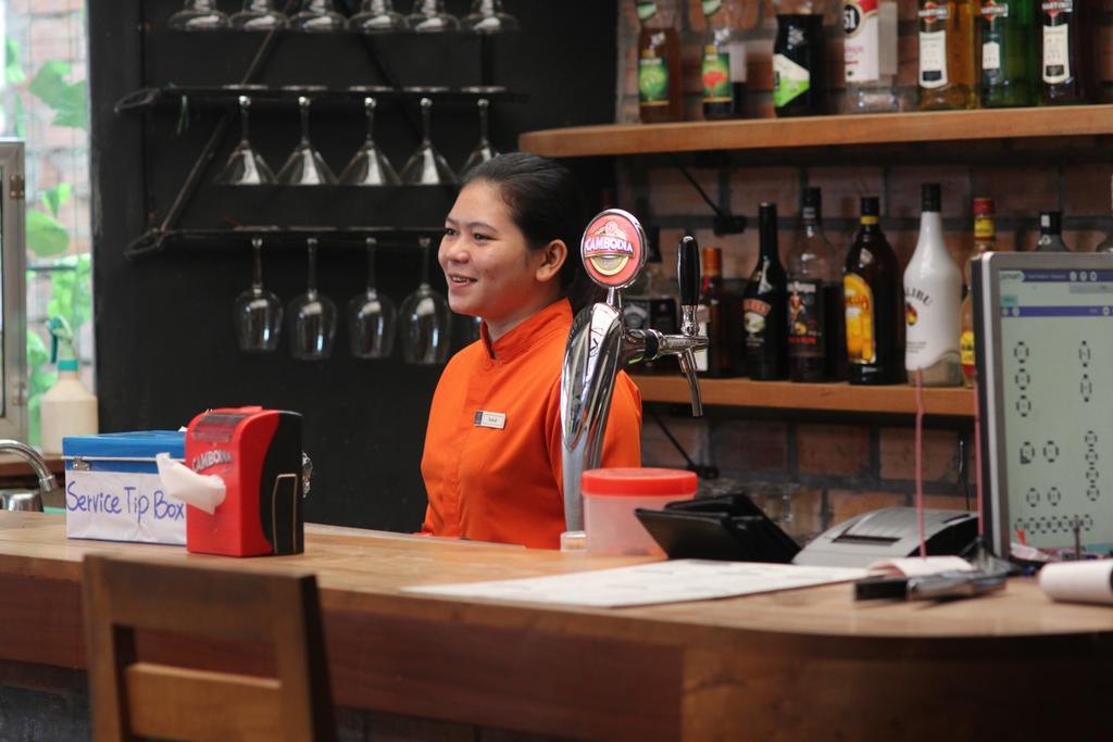 Naga Angkor Hostel Сиемрип Экстерьер фото
